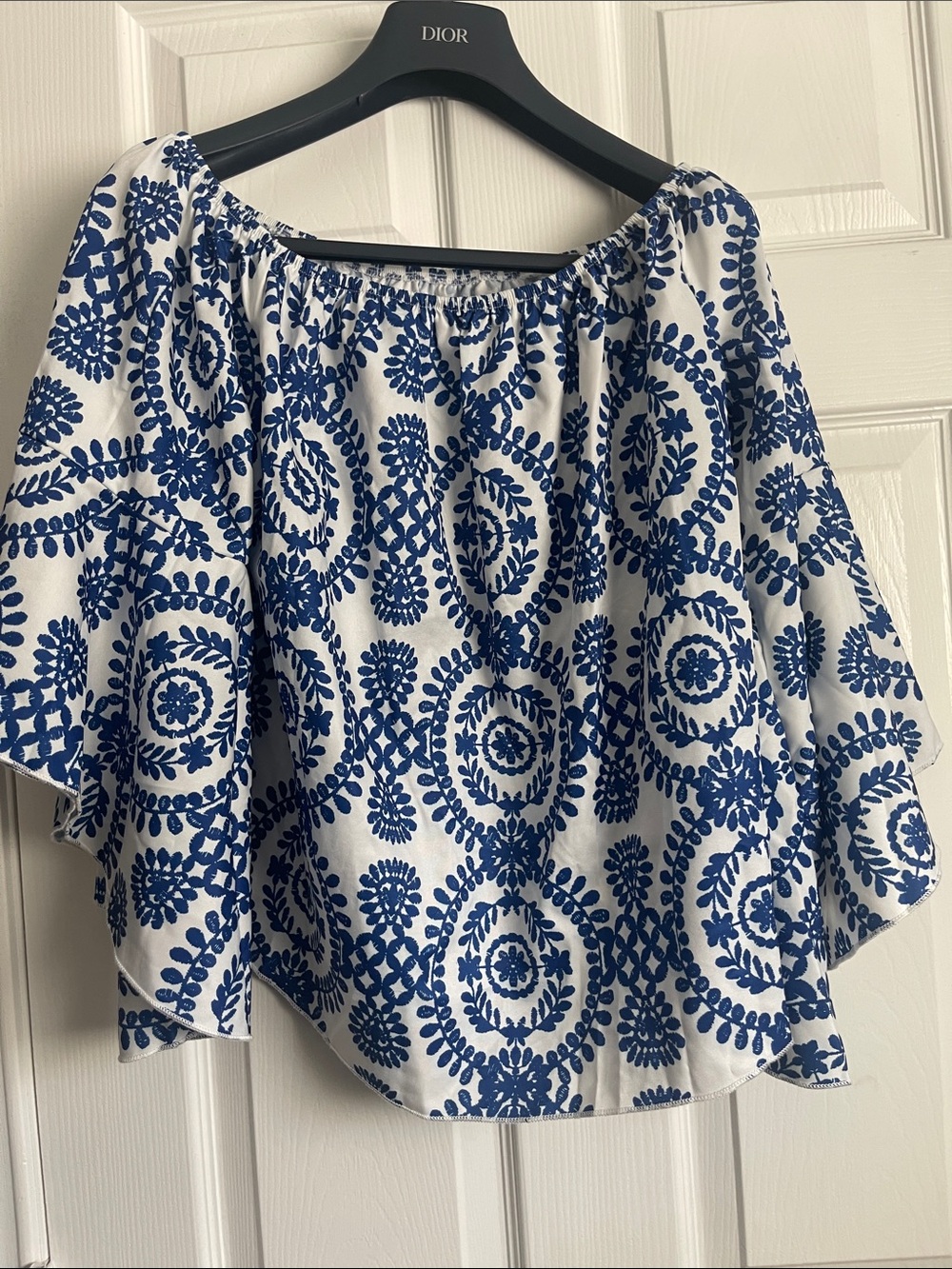 White Off-Shoulder/Blouse with Blue Medallion Print - Picture 2 of 8